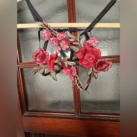 Floral APPLIQUÉ Embroidered Black Lingerie Top - Picture 3 of 5
